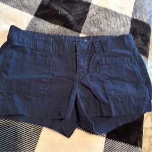 Women’s shorts size 4